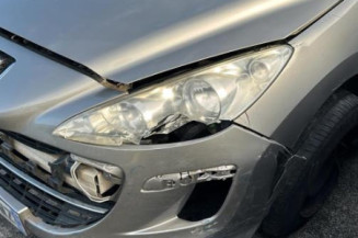 Calculateur moteur PEUGEOT 308 1