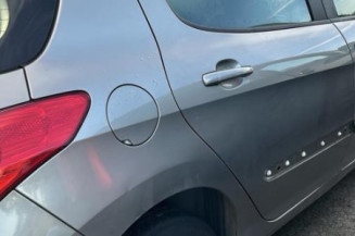 Calculateur moteur PEUGEOT 308 1