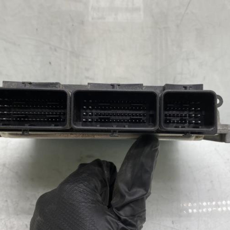Calculateur RENAULT TRAFIC 2 Photo n°3