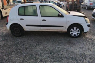 Calculateur moteur RENAULT CLIO 2