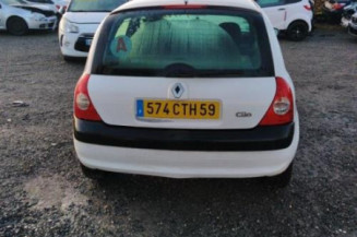 Calculateur moteur RENAULT CLIO 2