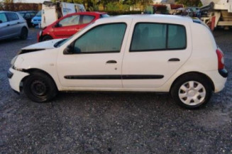 Calculateur moteur RENAULT CLIO 2