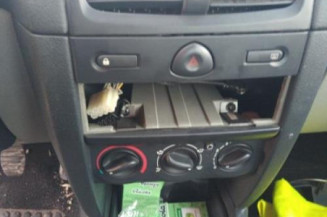 Calculateur moteur RENAULT CLIO 2