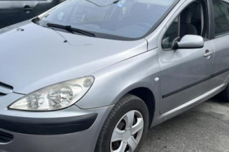 Calculateur moteur PEUGEOT 307