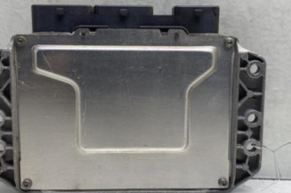 Calculateur moteur RENAULT SCENIC 2