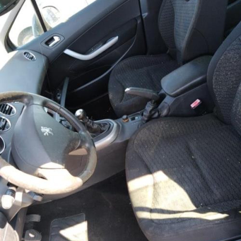 Calculateur PEUGEOT 308 1 SW Photo n°9