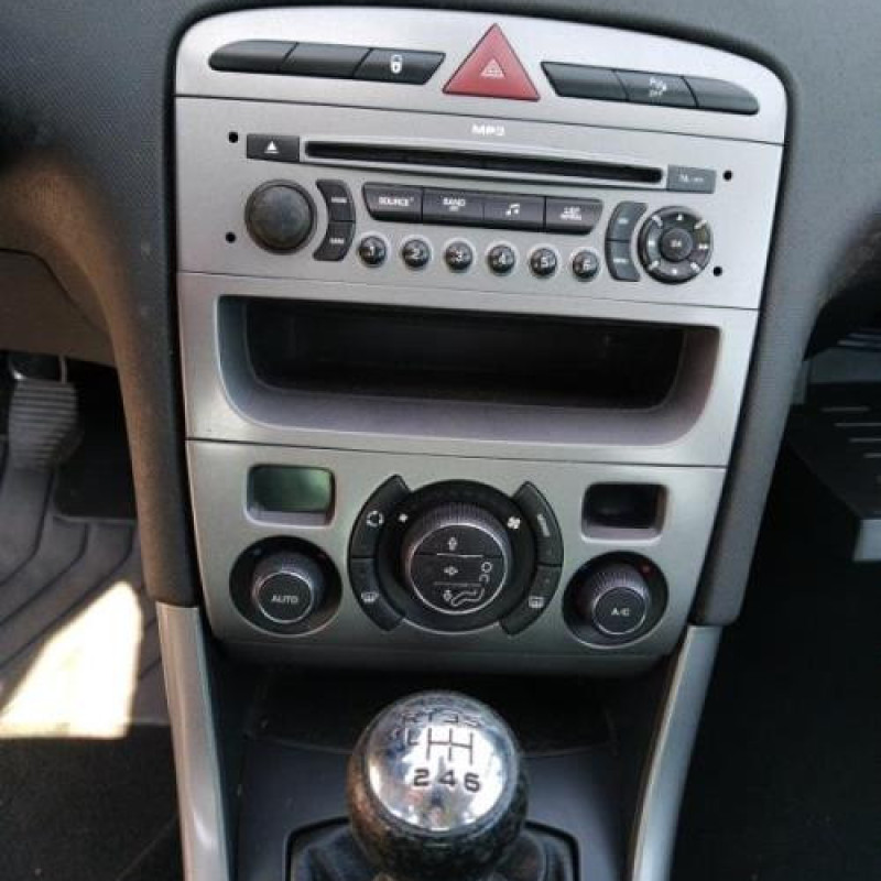 Calculateur PEUGEOT 308 1 SW Photo n°12