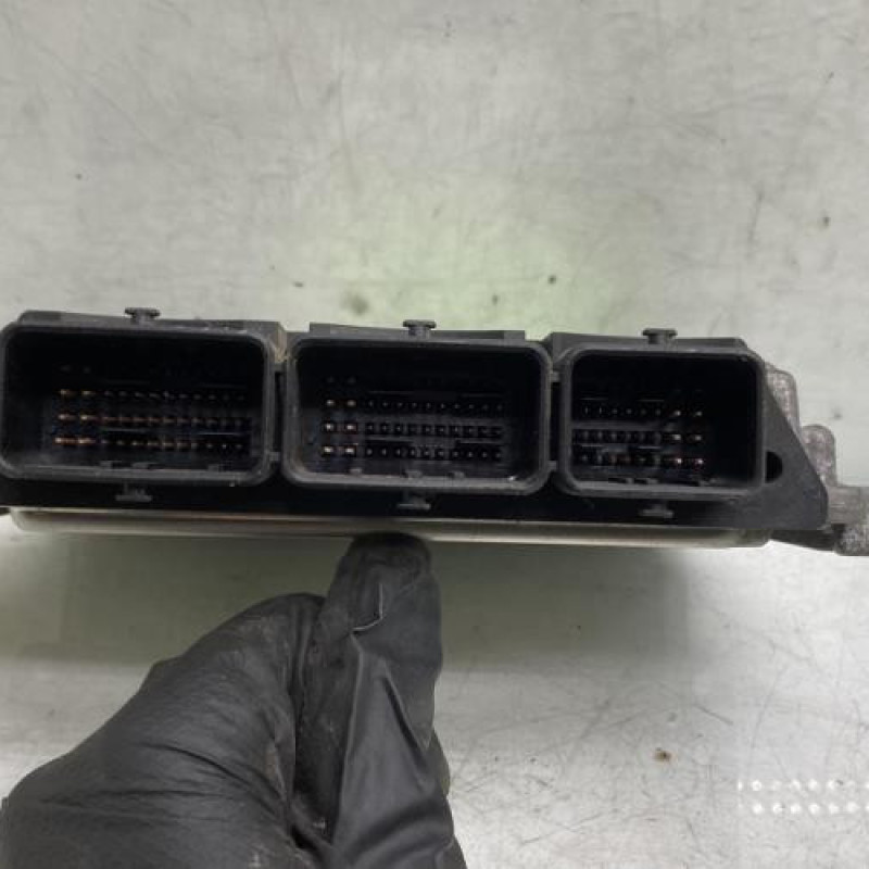 Calculateur RENAULT SCENIC 3 Photo n°3