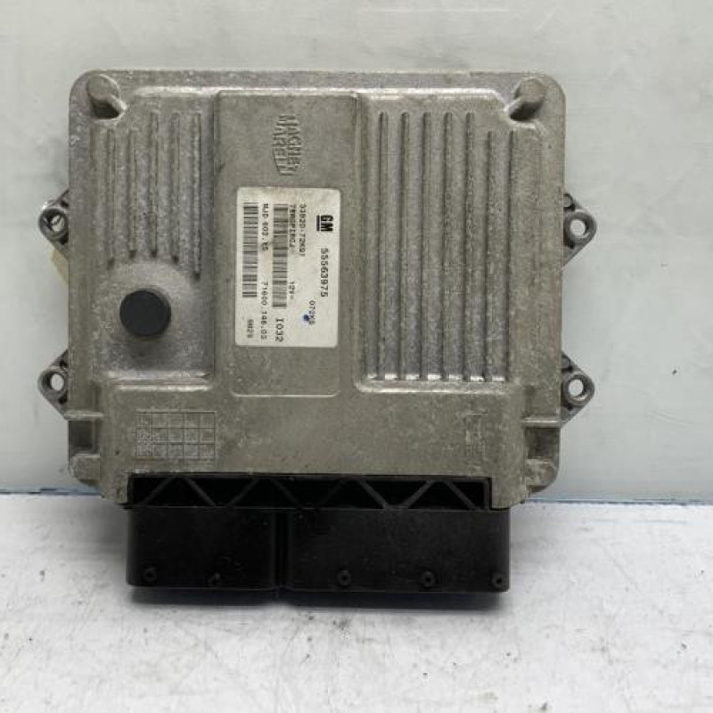 Calculateur SUZUKI SWIFT 3 Photo n°1
