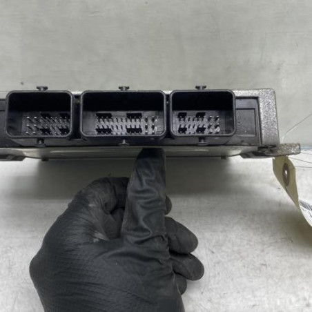 Calculateur moteur RENAULT LAGUNA 2