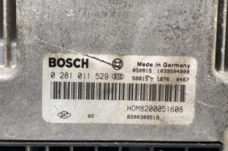 Calculateur moteur OPEL VIVARO 1