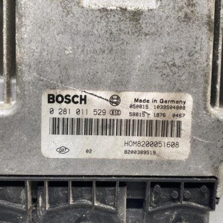 Calculateur moteur OPEL VIVARO 1