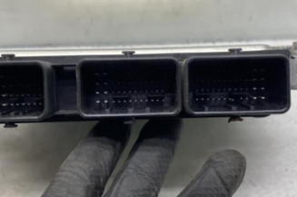 Calculateur moteur RENAULT SCENIC 3