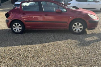 Calculateur moteur PEUGEOT 307