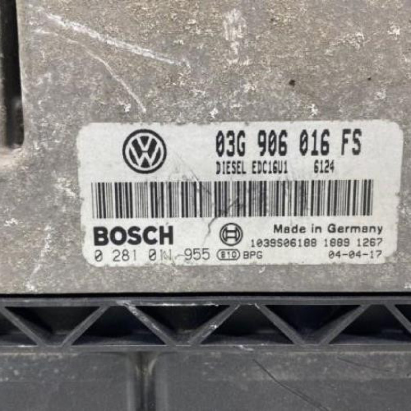 Calculateur VOLKSWAGEN GOLF 5 Photo n°2