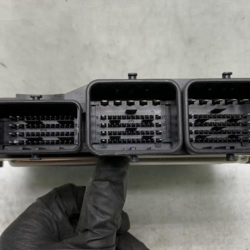 Calculateur CITROEN C4 2 Photo n°3