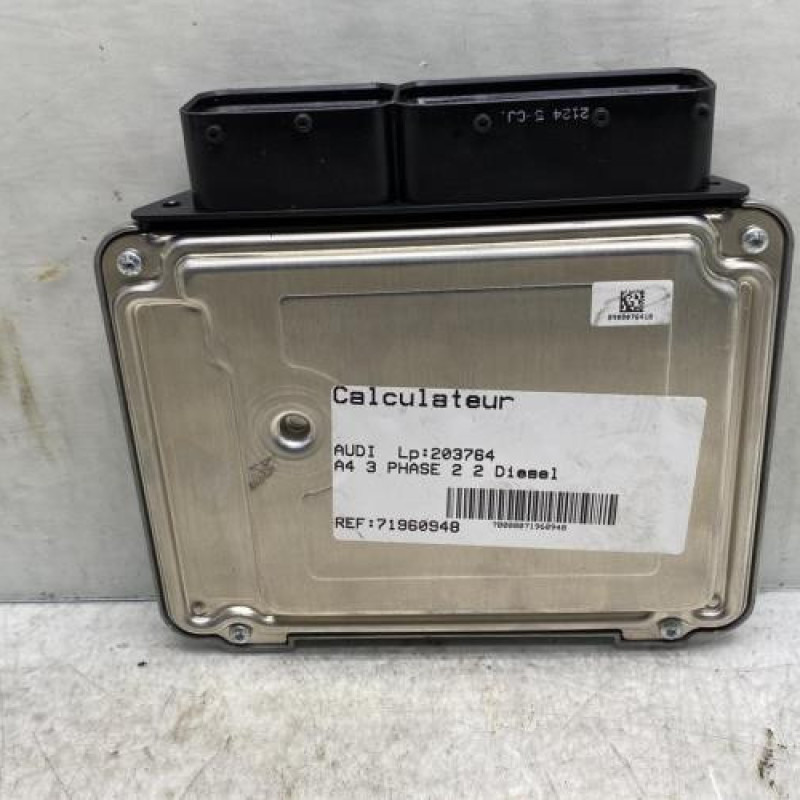 Calculateur AUDI A4 3 Photo n°4