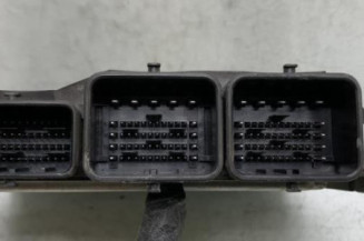 Calculateur moteur PEUGEOT 308 2