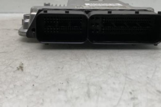 Calculateur moteur AUDI A4 2