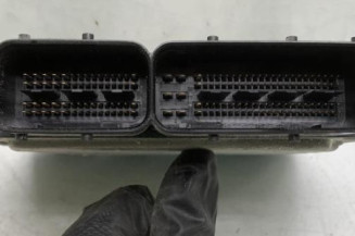 Calculateur moteur SKODA OCTAVIA 3