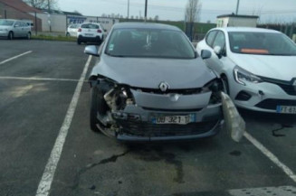 Calculateur moteur RENAULT MEGANE 3