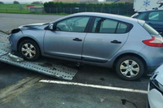 Calculateur moteur RENAULT MEGANE 3