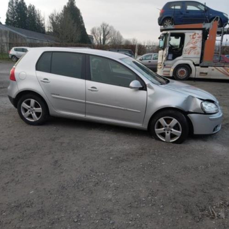 Calculateur VOLKSWAGEN GOLF 5 Photo n°6