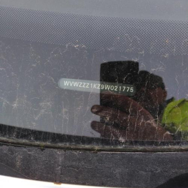 Calculateur VOLKSWAGEN GOLF 5 Photo n°9