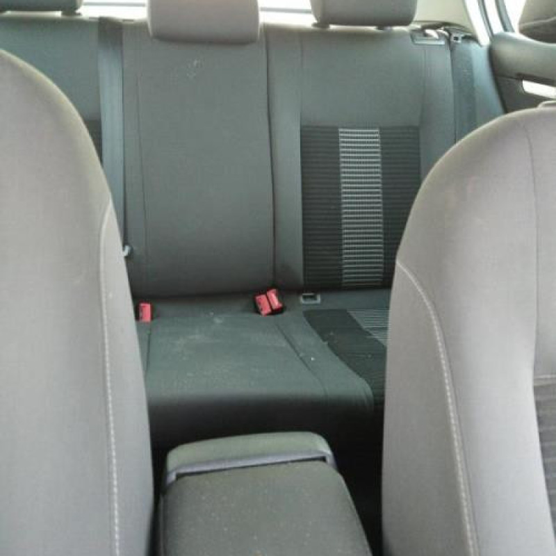 Calculateur VOLKSWAGEN GOLF 5 Photo n°11