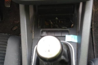 Calculateur moteur VOLKSWAGEN GOLF 5