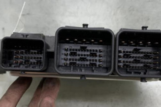 Calculateur moteur CITROEN C4 1