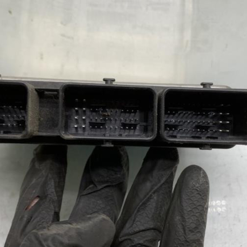 Calculateur RENAULT TWINGO 2 Photo n°3