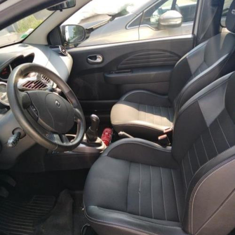Calculateur RENAULT TWINGO 2 Photo n°10