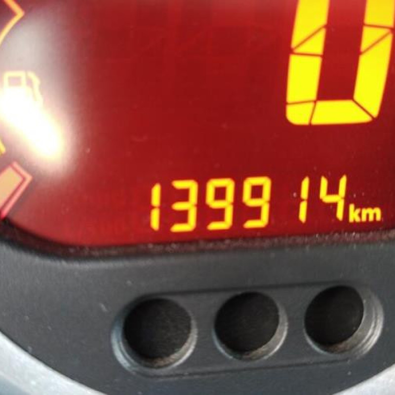 Calculateur RENAULT TWINGO 2 Photo n°15