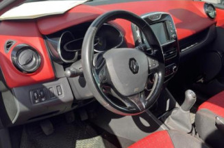 Calculateur moteur RENAULT CLIO 4