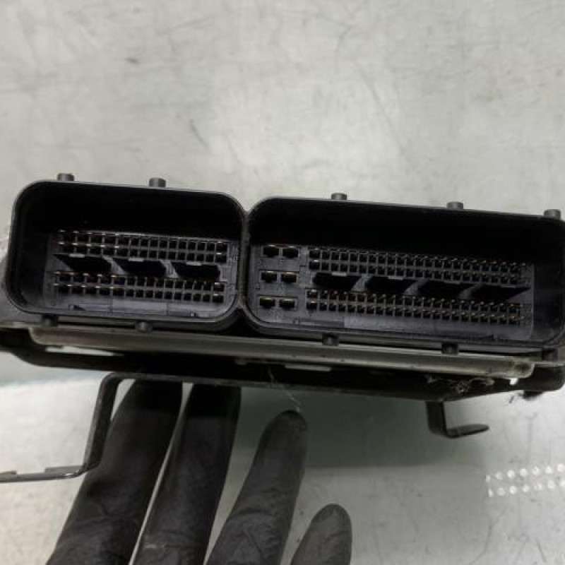 Calculateur VOLKSWAGEN GOLF 5 Photo n°3