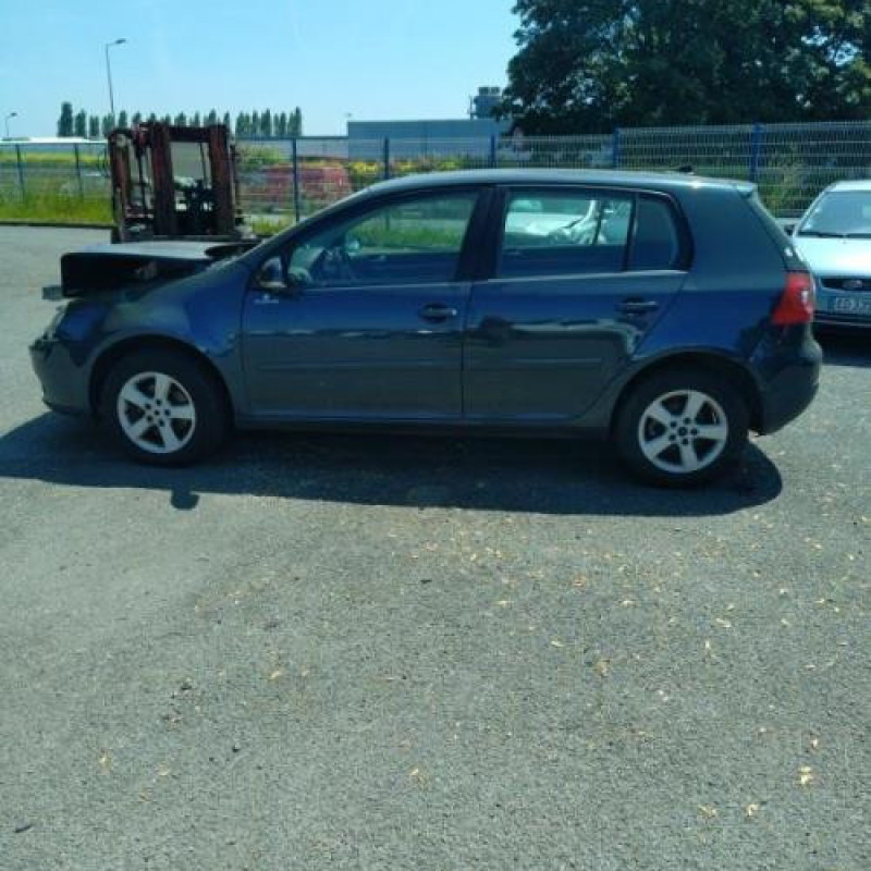 Calculateur VOLKSWAGEN GOLF 5 Photo n°8