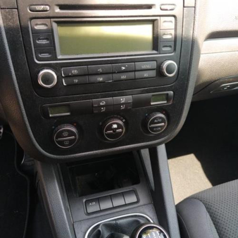 Calculateur VOLKSWAGEN GOLF 5 Photo n°12