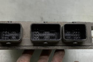 Calculateur moteur RENAULT CLIO 2 CAMPUS