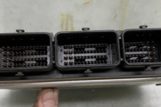 Calculateur moteur RENAULT MEGANE 3