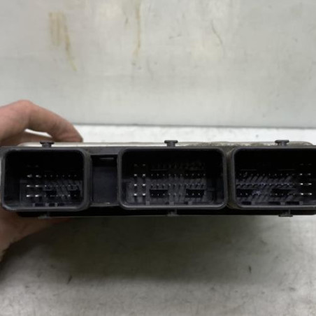 Calculateur moteur DACIA SANDERO 1