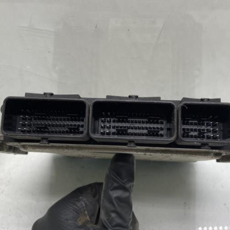 Calculateur RENAULT MASTER 3 Photo n°3
