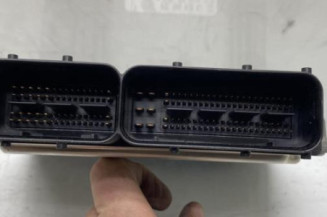 Calculateur moteur VOLKSWAGEN CADDY 3