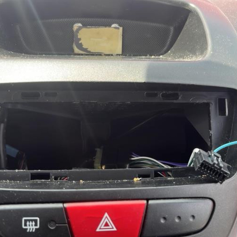 Calculateur CITROEN C1 1 Photo n°17