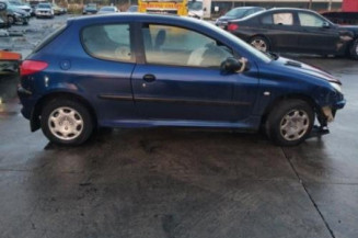 Calculateur moteur PEUGEOT 206