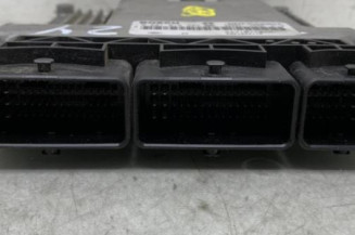 Calculateur moteur RENAULT TRAFIC 2