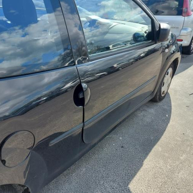 Calculateur moteur RENAULT TWINGO 2 Photo n°12