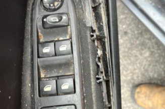 Calculateur moteur PEUGEOT 308 1