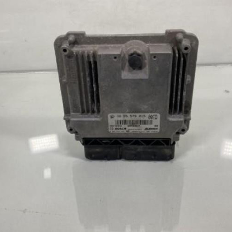 Calculateur OPEL CORSA D Photo n°1