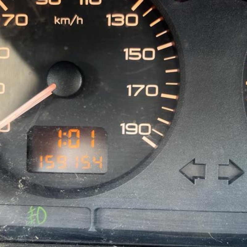 Calculateur moteur PEUGEOT 106 Photo n°5